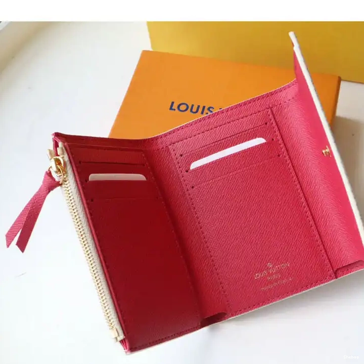 2110DJ0055 LV Bag 0713